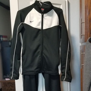 Athletic wear - Nike Jogging Suit Medium